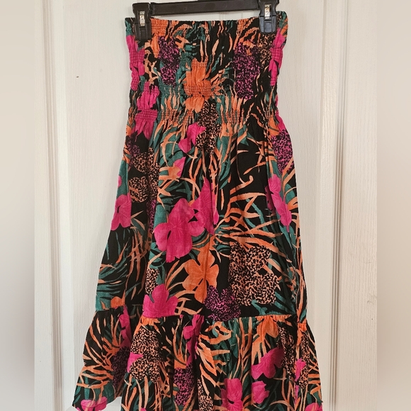 Moda International Dresses & Skirts - Moda International Floral Tub Top Dress with Pink and Orange Hues